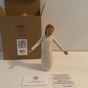 NIB Willow Tree Blessings Figurine